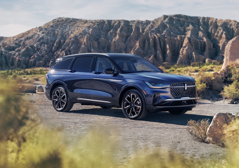 A 2024 Lincoln Nautilus® SUV is parked in a desert national park. | Bondy's Lincoln in Dothan AL