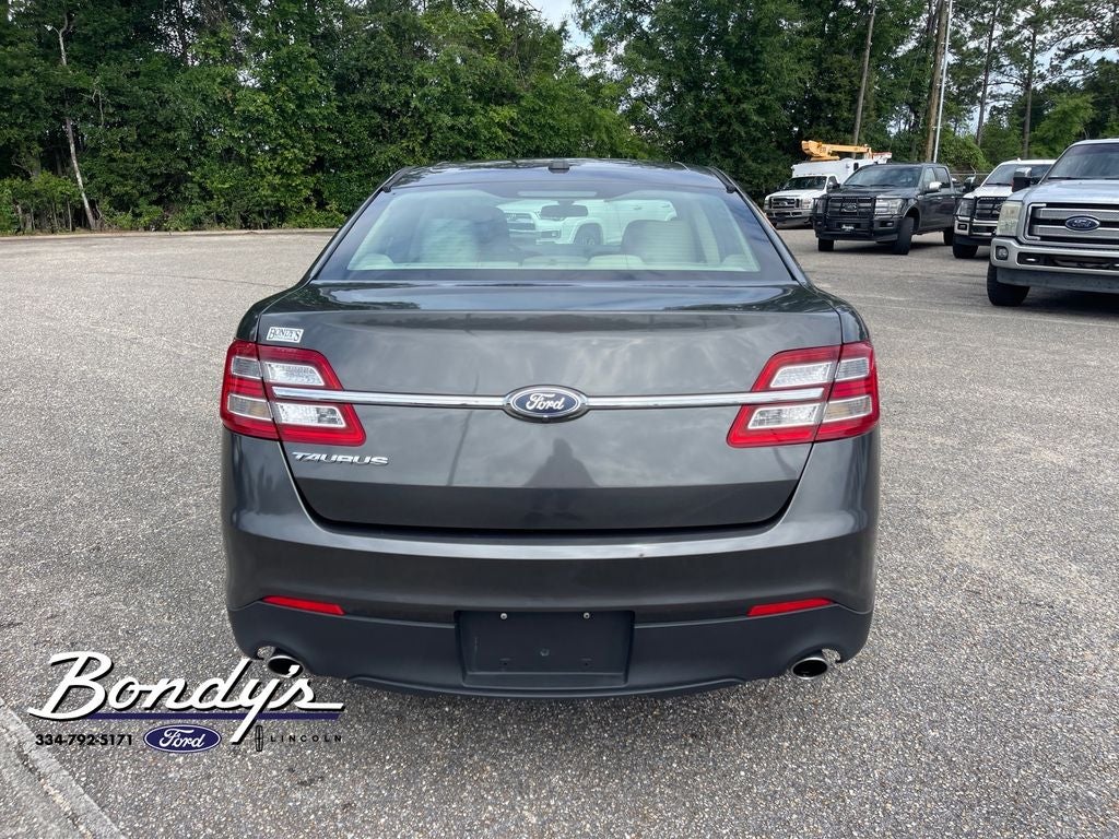 2019 Ford Taurus SE