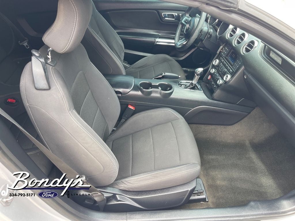 2016 Ford Mustang V6