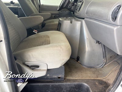 2005 Ford E-350SD XL