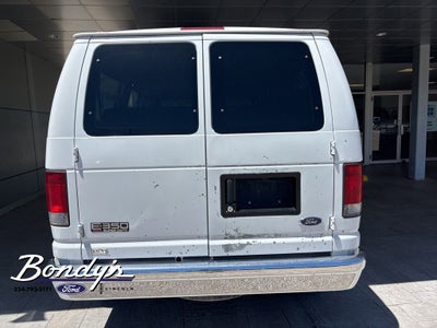 2005 Ford E-350SD XL