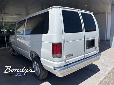 2005 Ford E-350SD XL