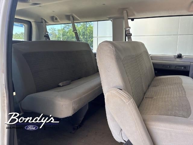 2005 Ford E-350SD XL