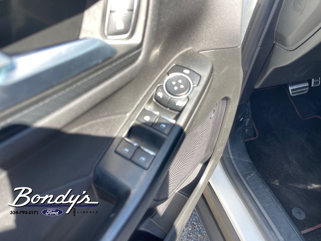 2023 Ford Escape Hybrid ST-Line