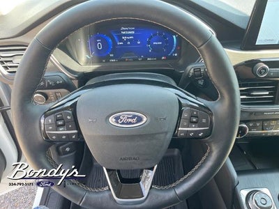 2022 Ford Escape Titanium