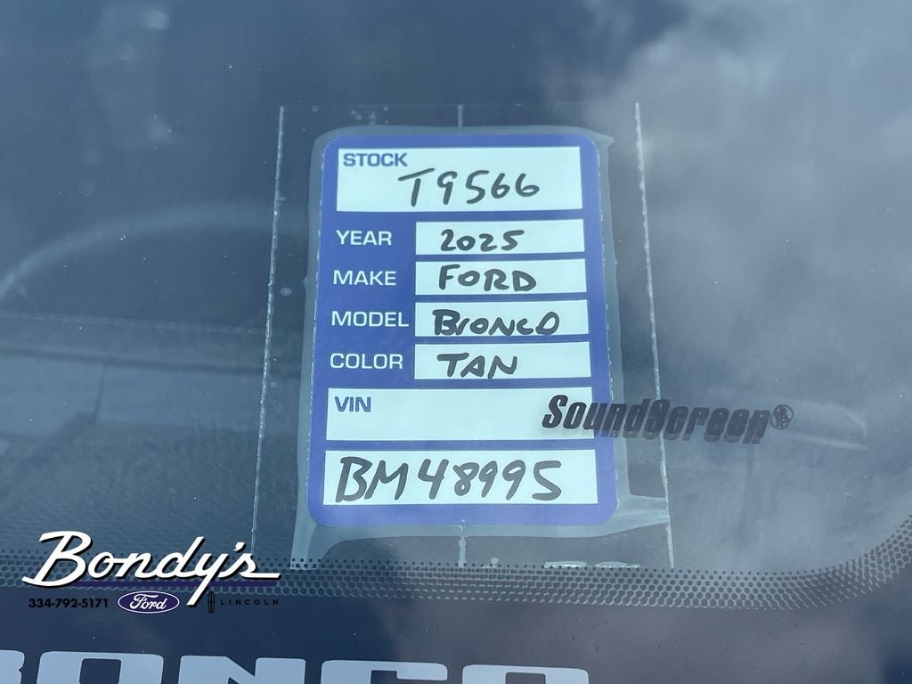 2025 Ford Bronco Outer Banks