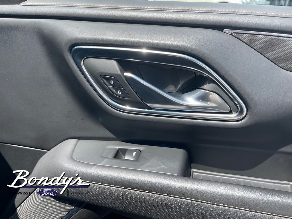 2023 GMC Yukon AT4