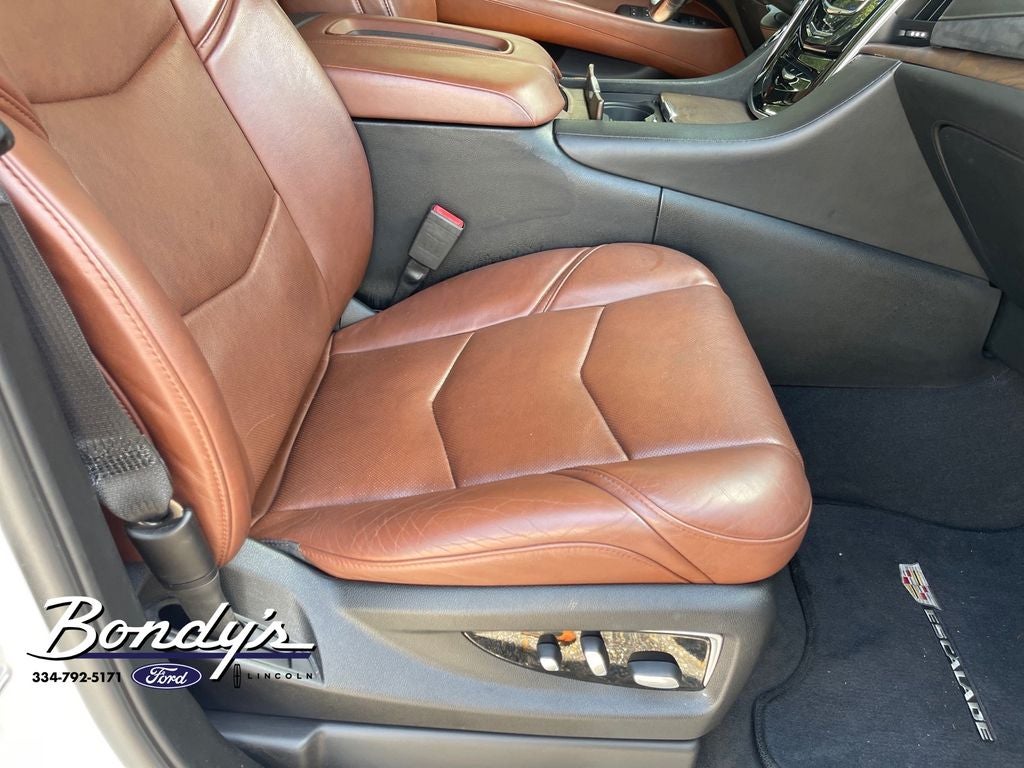 2018 Cadillac Escalade Luxury