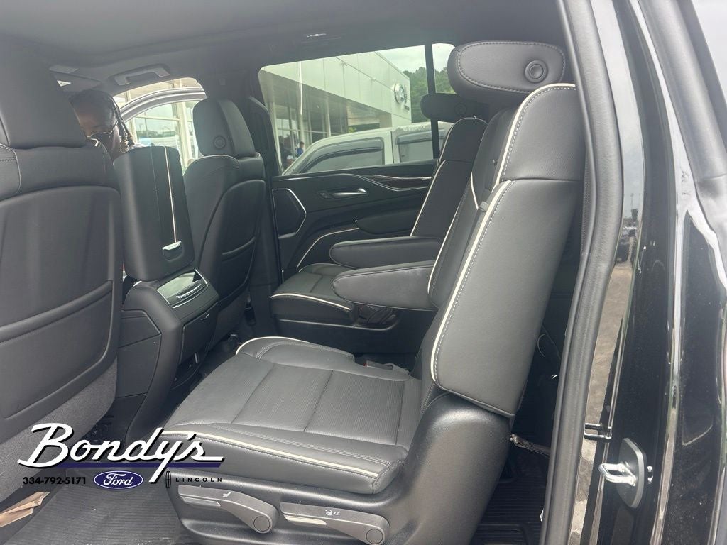 2024 Cadillac Escalade ESV Premium