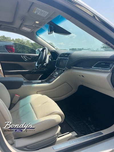 2019 Lincoln Continental Select