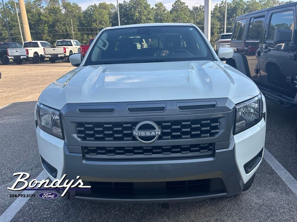 2025 Nissan Frontier SV