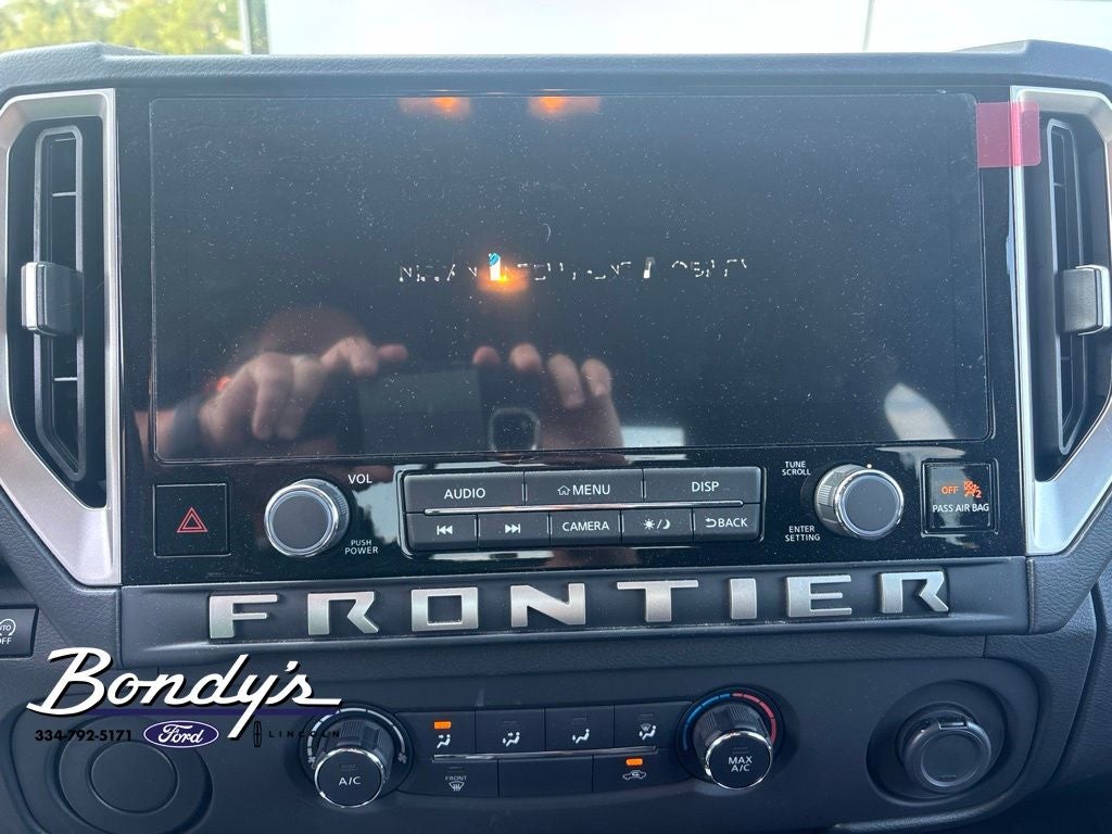 2025 Nissan Frontier SV
