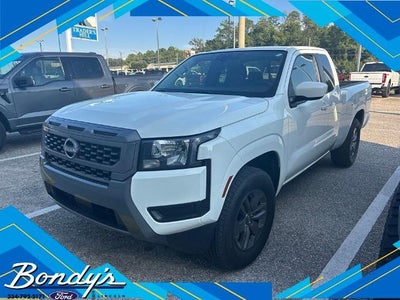 2025 Nissan Frontier SV
