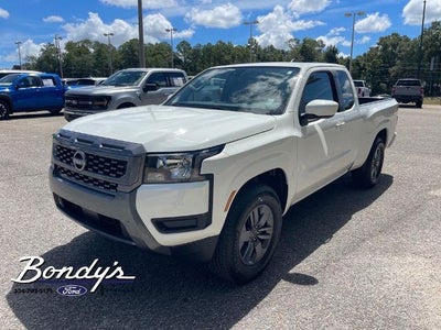 2025 Nissan Frontier SV