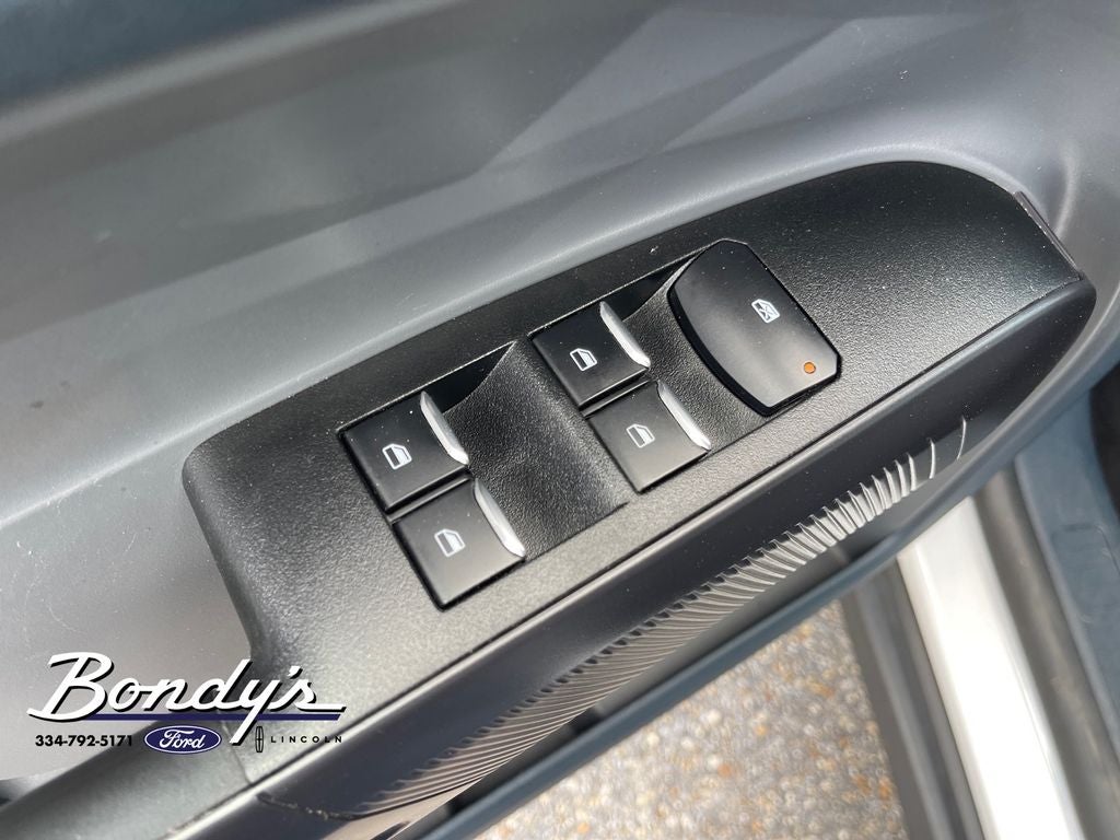 2023 Ford Maverick XL