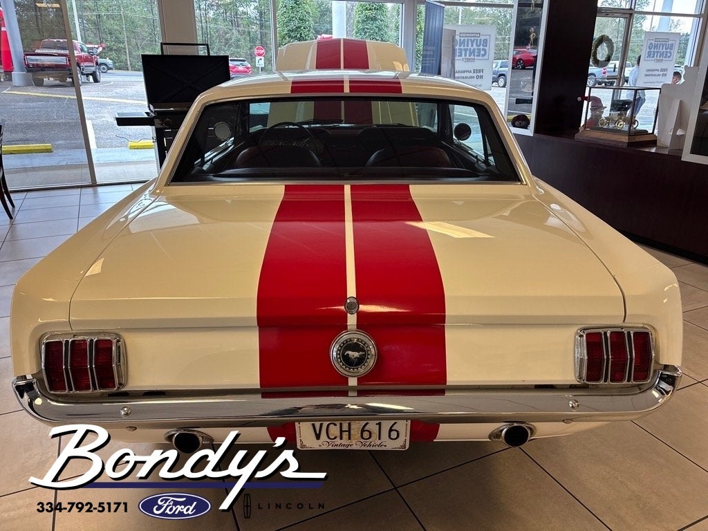 1965 Ford Mustang Base