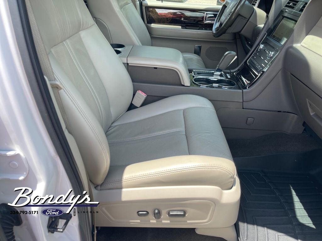 2017 Lincoln Navigator Select