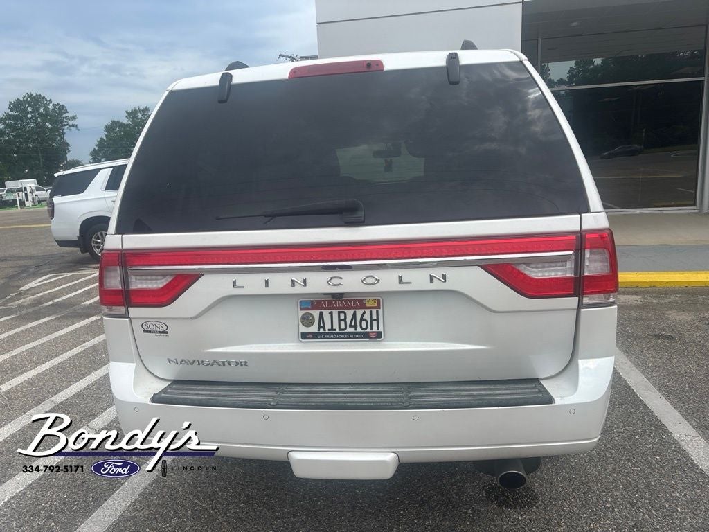2017 Lincoln Navigator Select