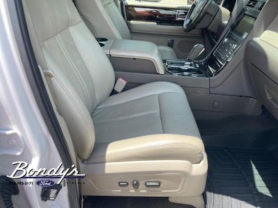 2017 Lincoln Navigator Select