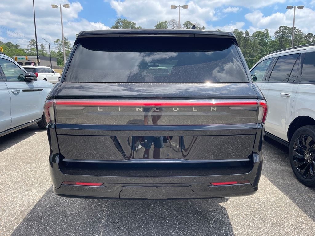 2026 Lincoln Navigator L Reserve