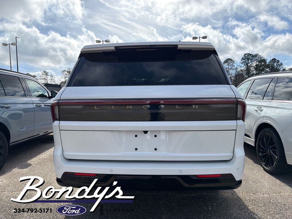 2026 Lincoln Navigator L Reserve