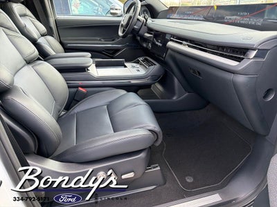 2026 Lincoln Navigator L Reserve