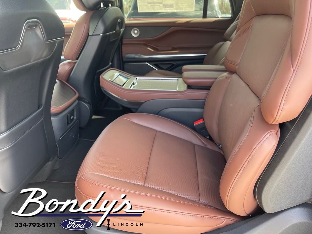 2026 Lincoln Navigator L Reserve