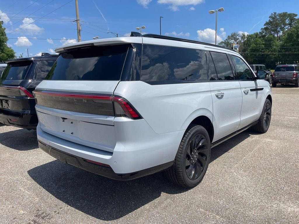 2026 Lincoln Navigator L Reserve