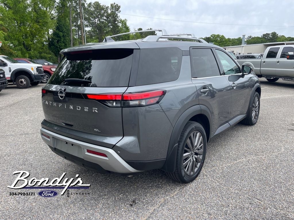 2024 Nissan Pathfinder SL