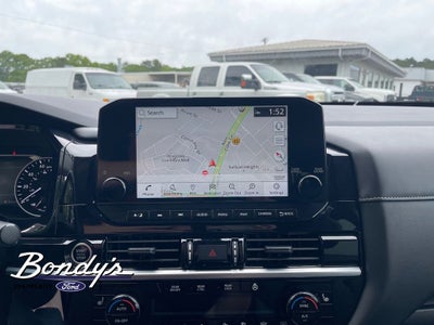 2024 Nissan Pathfinder SL