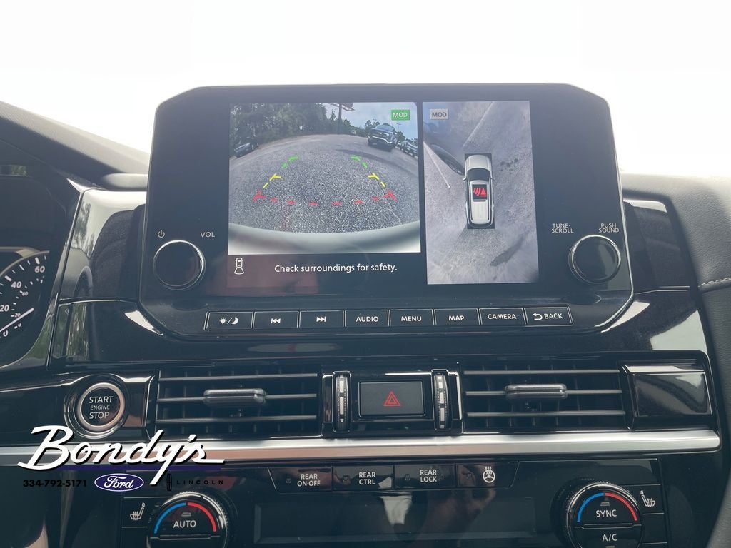 2024 Nissan Pathfinder SL