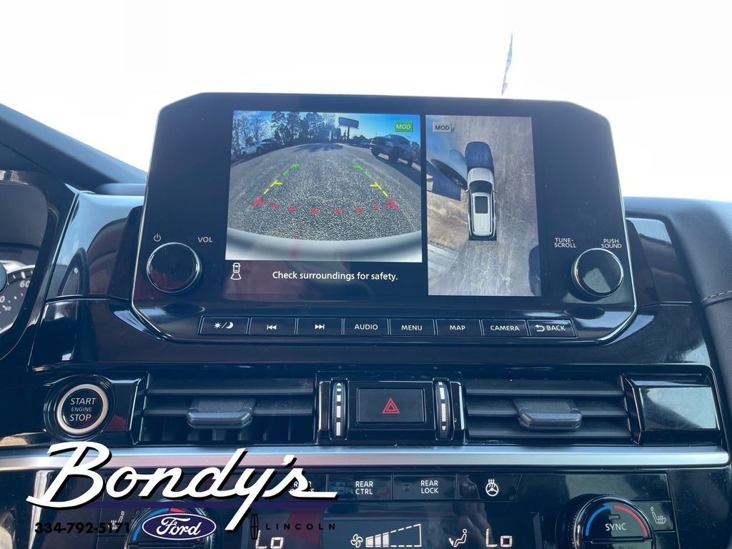 2023 Nissan Pathfinder SL