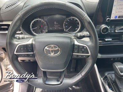 2023 Toyota Highlander LE