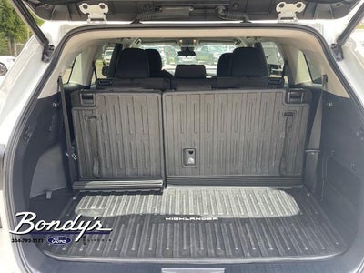 2023 Toyota Highlander LE