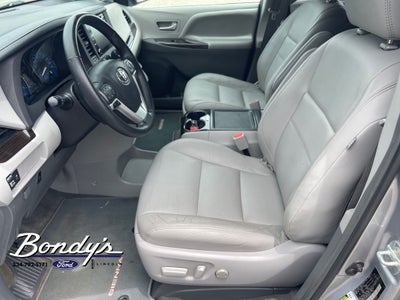 2018 Toyota Sienna XLE 8 Passenger