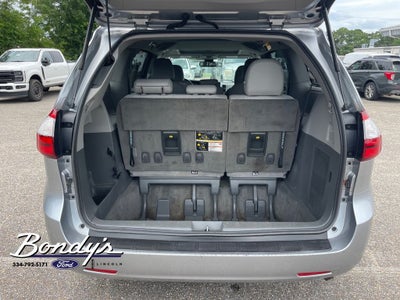 2018 Toyota Sienna XLE 8 Passenger