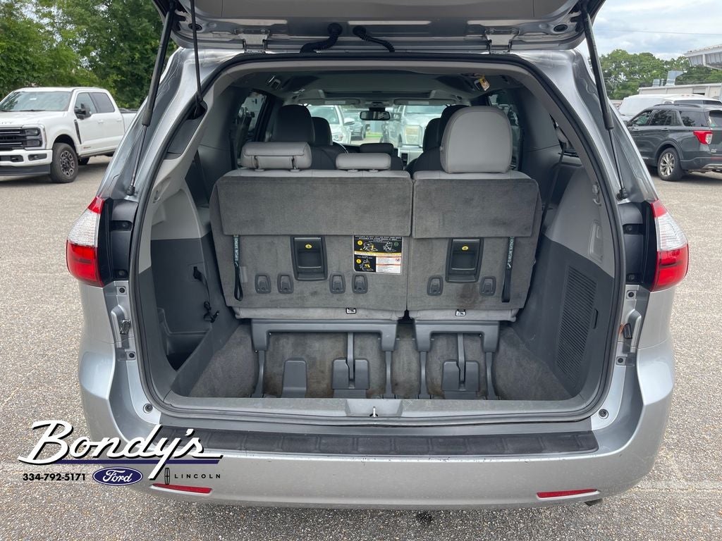 2018 Toyota Sienna XLE 8 Passenger