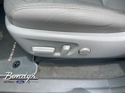 2018 Toyota Sienna XLE 8 Passenger