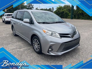 2018 Toyota Sienna XLE 8 Passenger