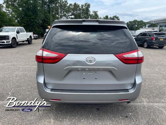 2018 Toyota Sienna XLE 8 Passenger
