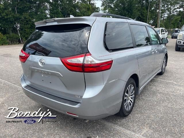 2018 Toyota Sienna XLE 8 Passenger