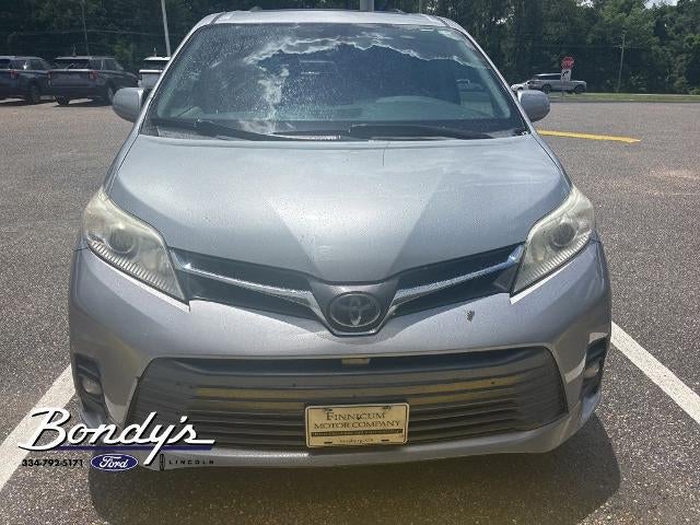 2018 Toyota Sienna XLE 8 Passenger