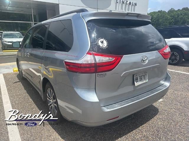 2018 Toyota Sienna XLE 8 Passenger