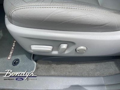 2018 Toyota Sienna XLE 8 Passenger