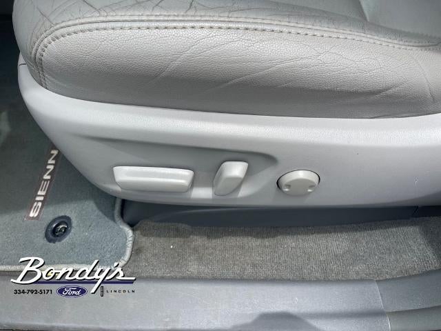 2018 Toyota Sienna XLE 8 Passenger