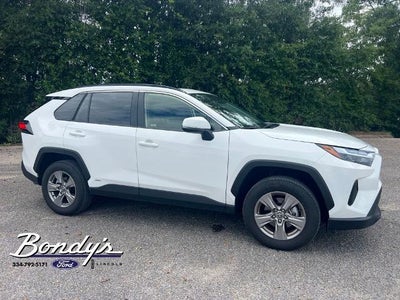 2025 Toyota RAV4 Hybrid XLE