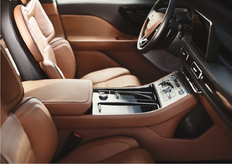 A 2023 Lincoln Aviator® Black Label model is shown in the Flight interior theme | Bondy's Lincoln in Dothan AL