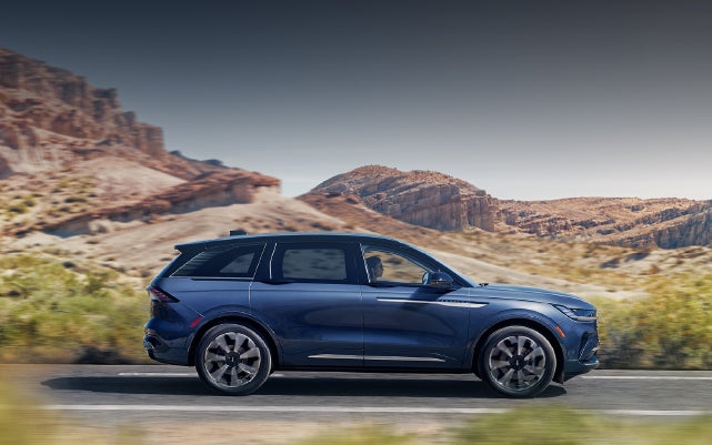 A 2024 Lincoln Nautilus® SUV is being driven in a desert setting. | Bondy's Lincoln in Dothan AL