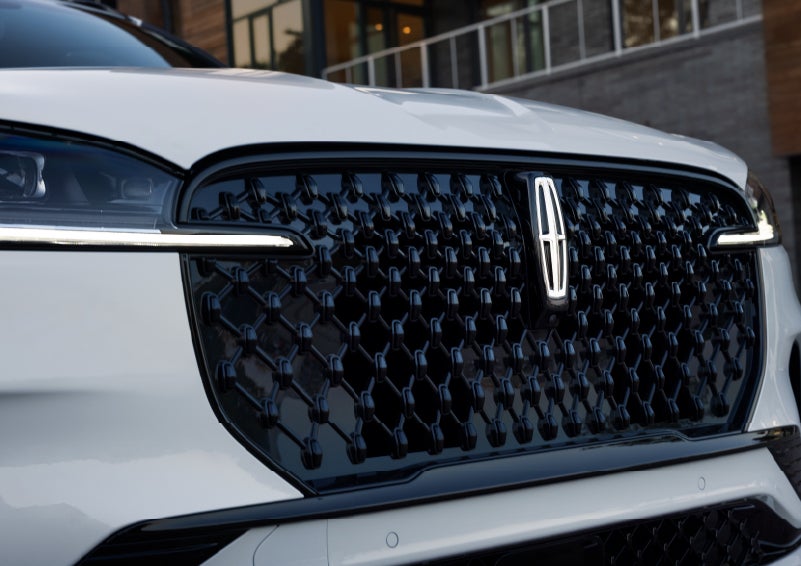 The front grille of a 2026 Lincoln Aviator® SUV is shown. | Bondy's Lincoln in Dothan AL