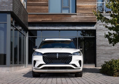 The front of a 2026 Lincoln Aviator® SUV is shown. | Bondy's Lincoln in Dothan AL
